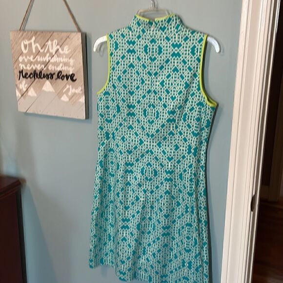 Vince Camuto Teal and White Patterned Sheath Dress with lime trim - 6 🌻💙💙🌻 - Picture 9 of 10